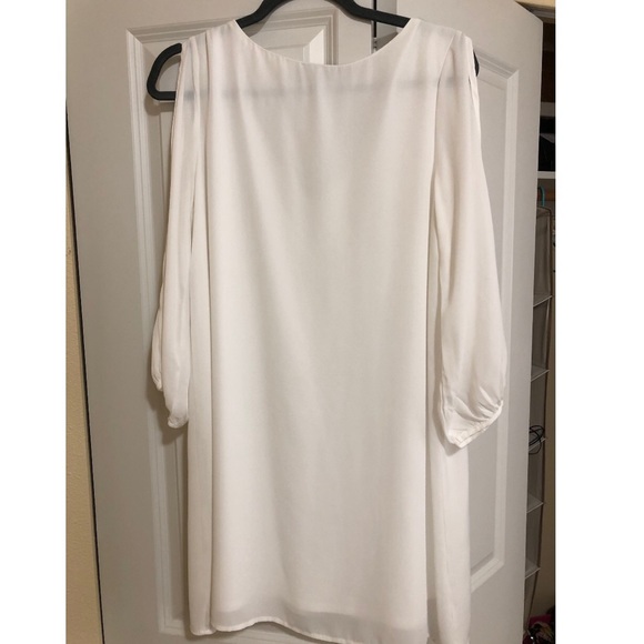 Lulu’s ivory shift dress - Picture 3 of 3